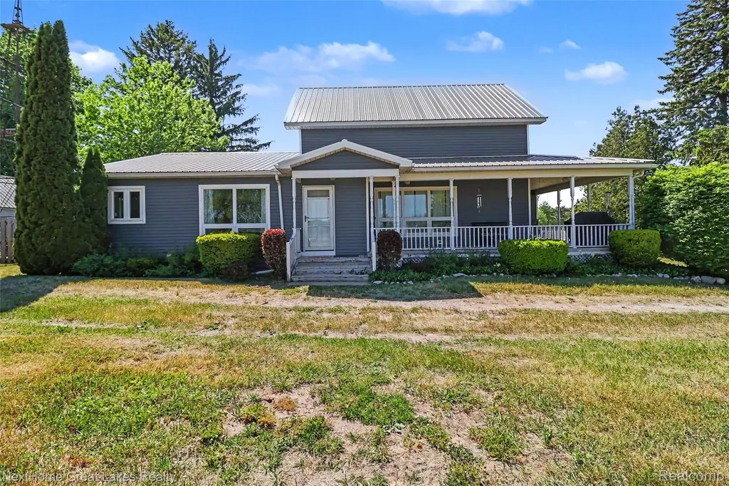 3631 W Chauvez Road Riverton Township MI 49431