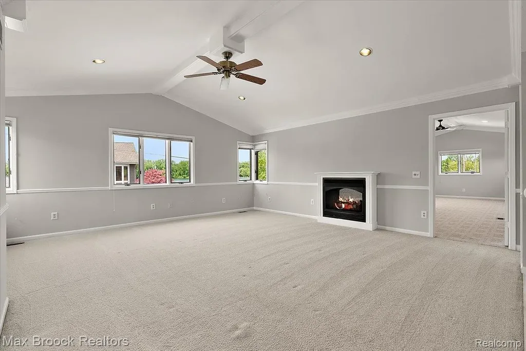 1317 Castlewood Drive White Lake Charter Township MI 48386