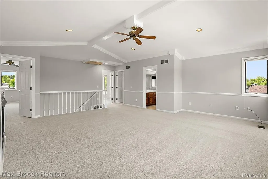 1317 Castlewood Drive White Lake Charter Township MI 48386