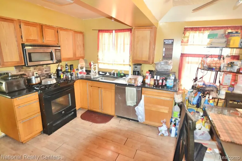 14812 Artesian Street Detroit City MI 48223