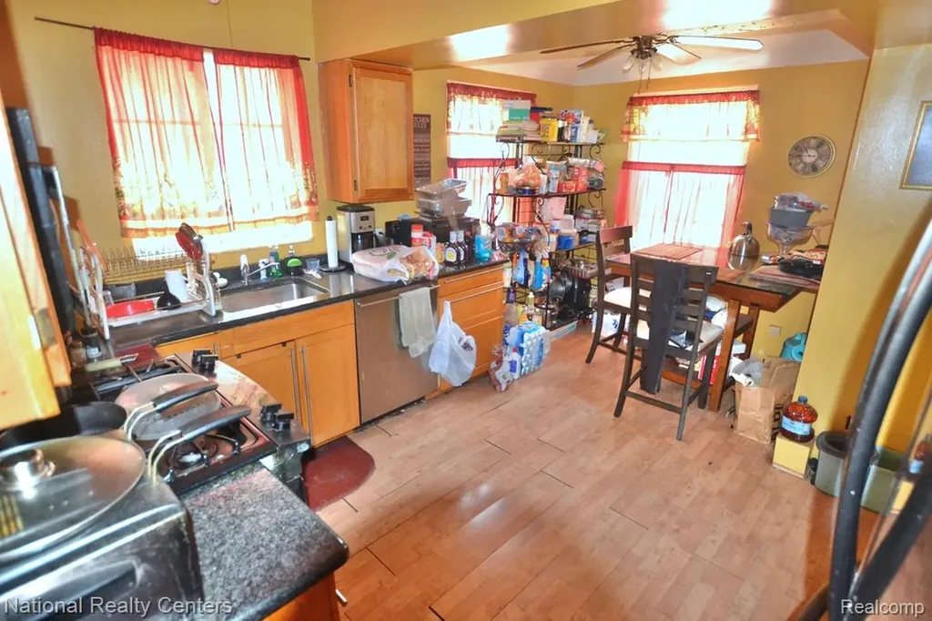 14812 Artesian Street Detroit City MI 48223