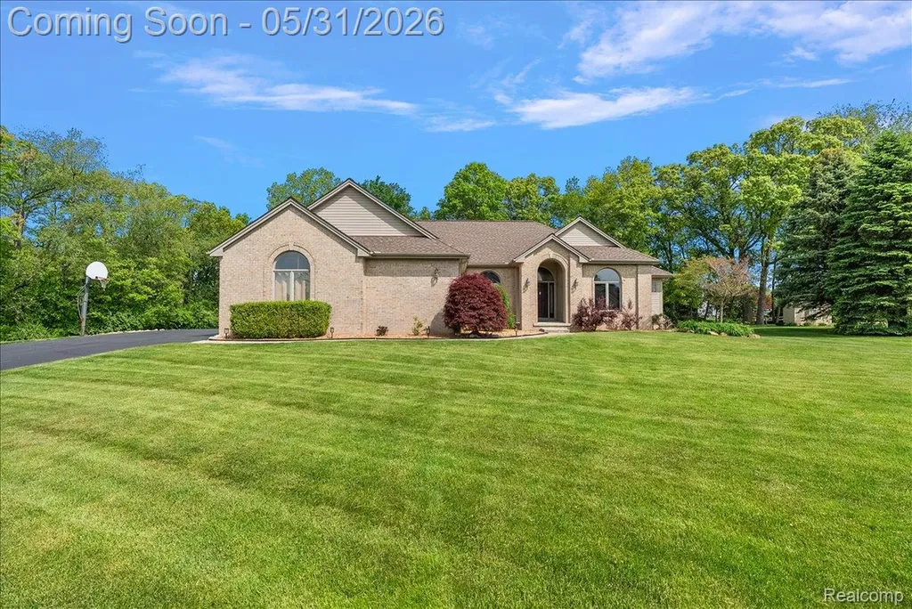 8533 Glen View Drive Hartland Township MI 48843