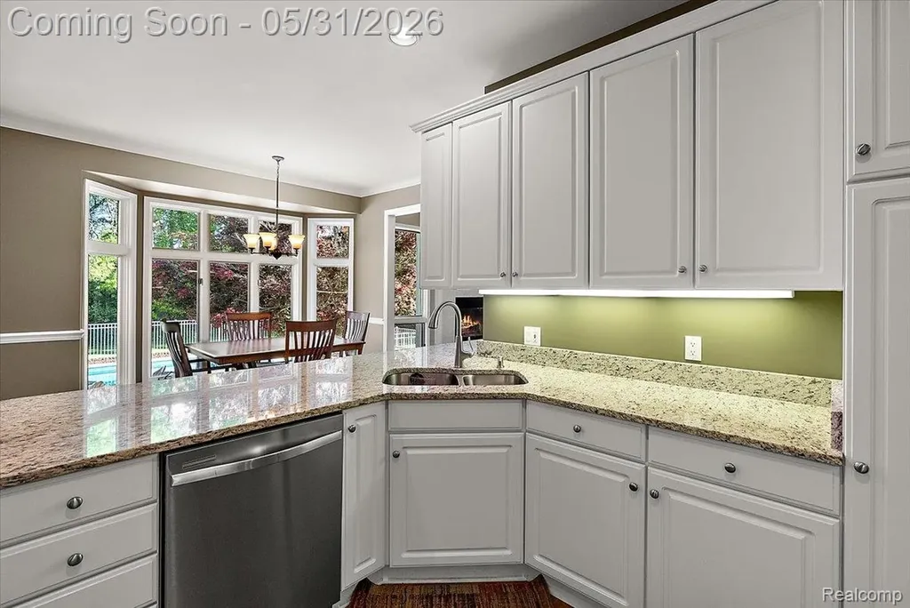 8533 Glen View Drive Hartland Township MI 48843
