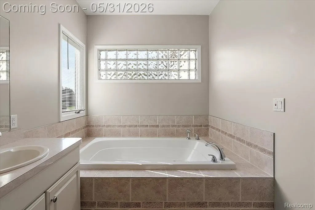 8533 Glen View Drive Hartland Township MI 48843