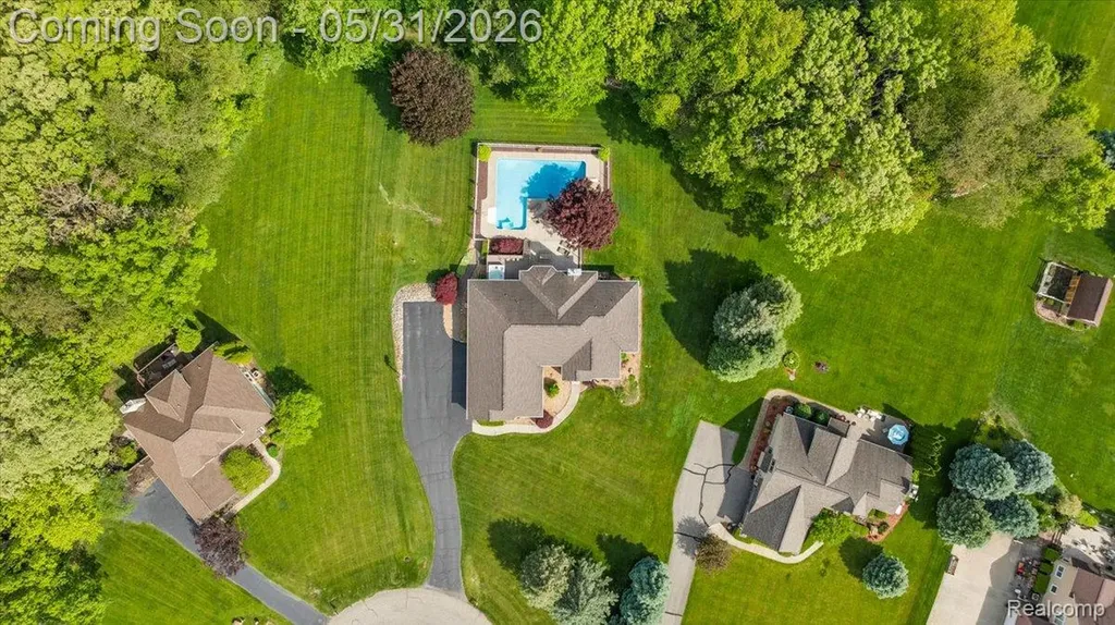 8533 Glen View Drive Hartland Township MI 48843