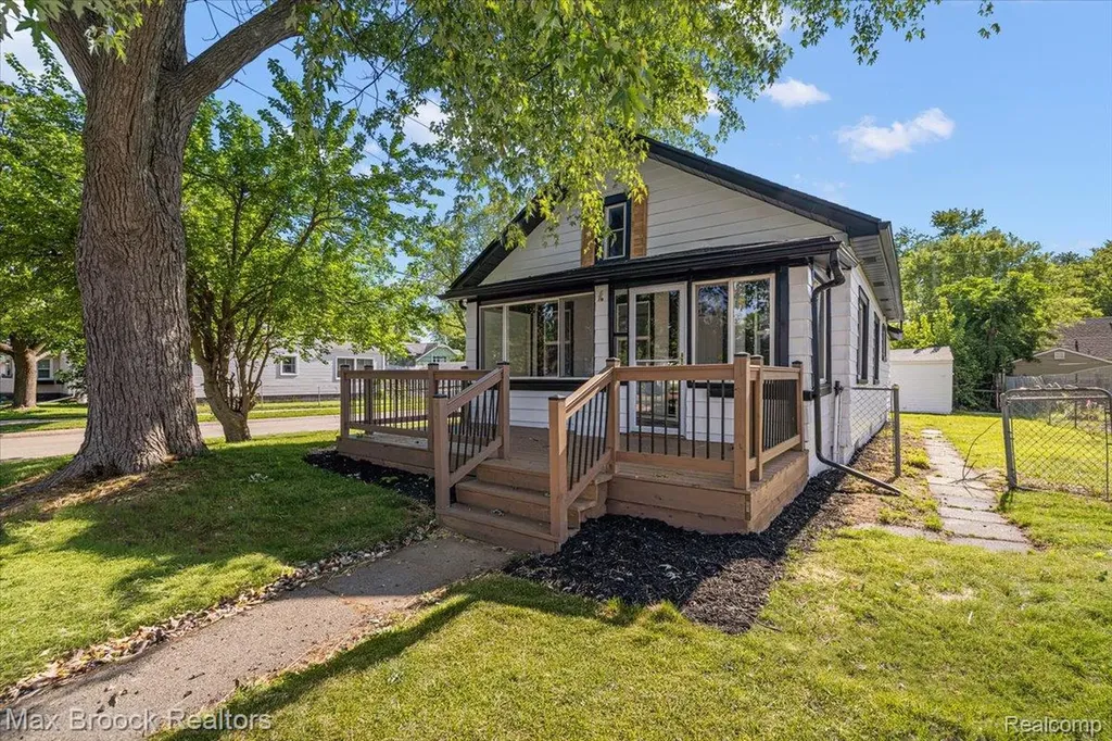 1986 Romeo Street Ferndale City MI 48220