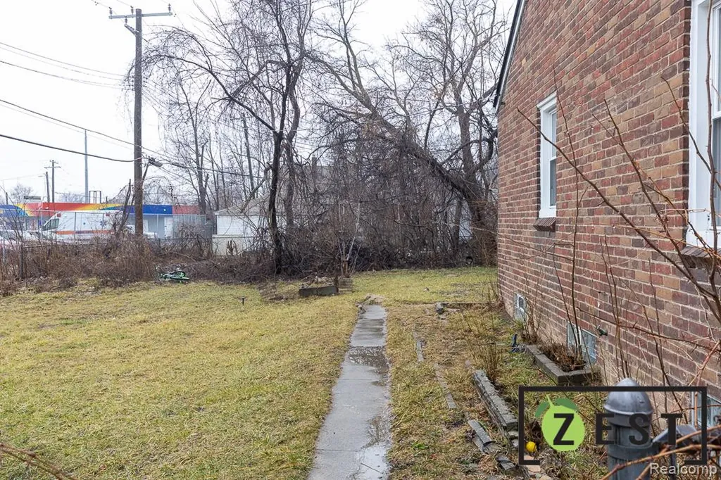 11635 Greenview Avenue Detroit City MI 48228