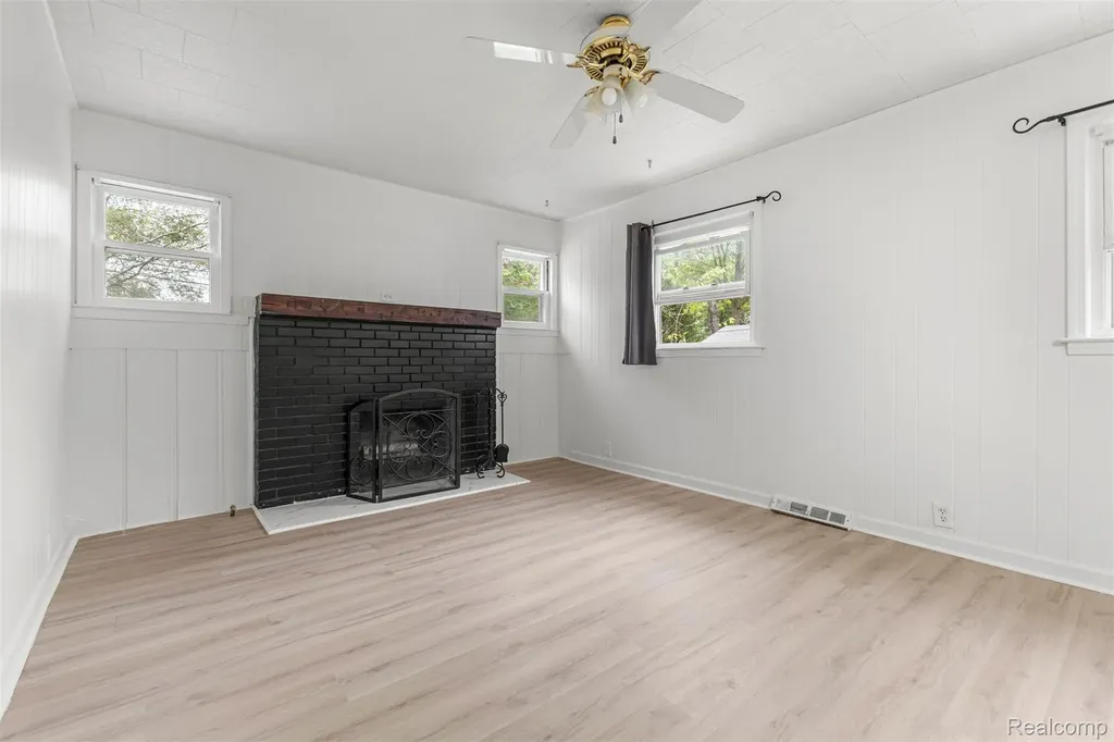 3360 Alice Street Dearborn City MI 48124