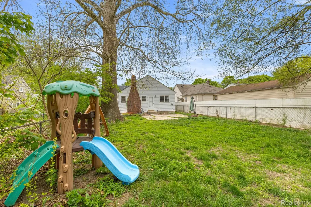 3360 Alice Street Dearborn City MI 48124