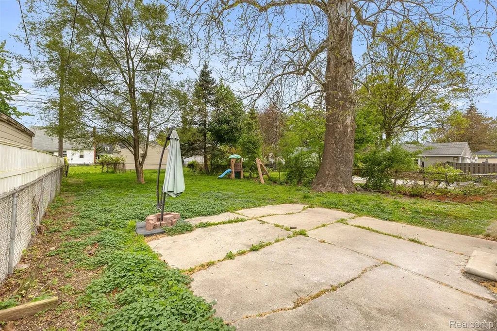 3360 Alice Street Dearborn City MI 48124