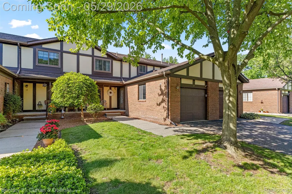 19 Parkplace N Allen Park City MI 48101