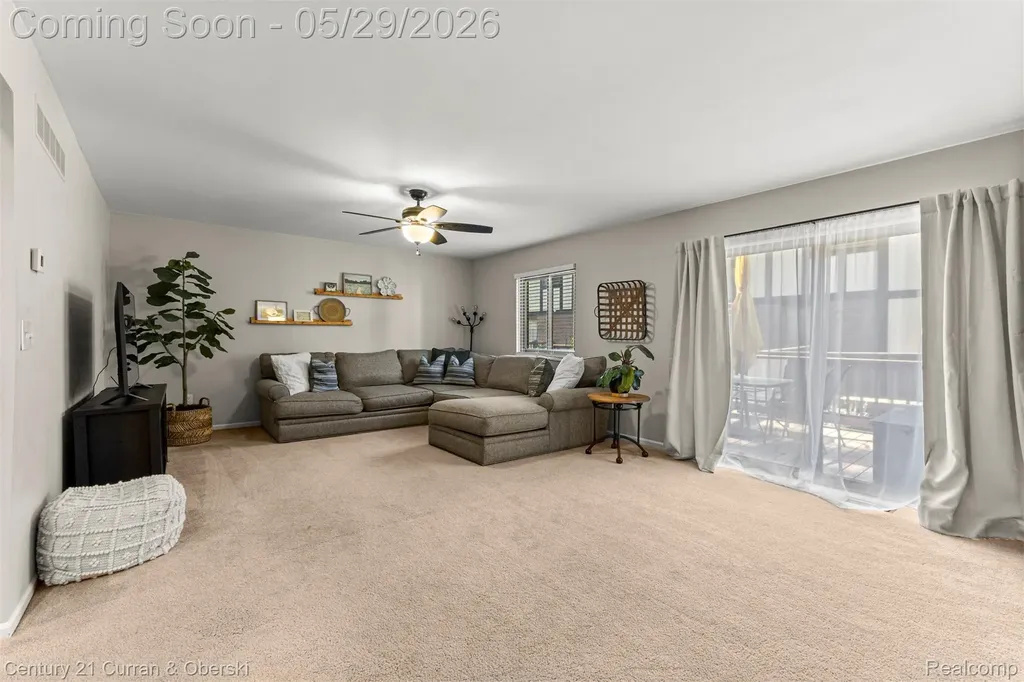 19 Parkplace N Allen Park City MI 48101