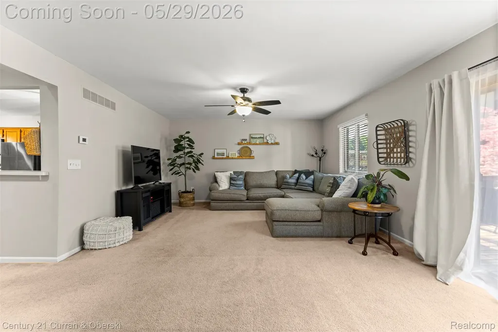 19 Parkplace N Allen Park City MI 48101