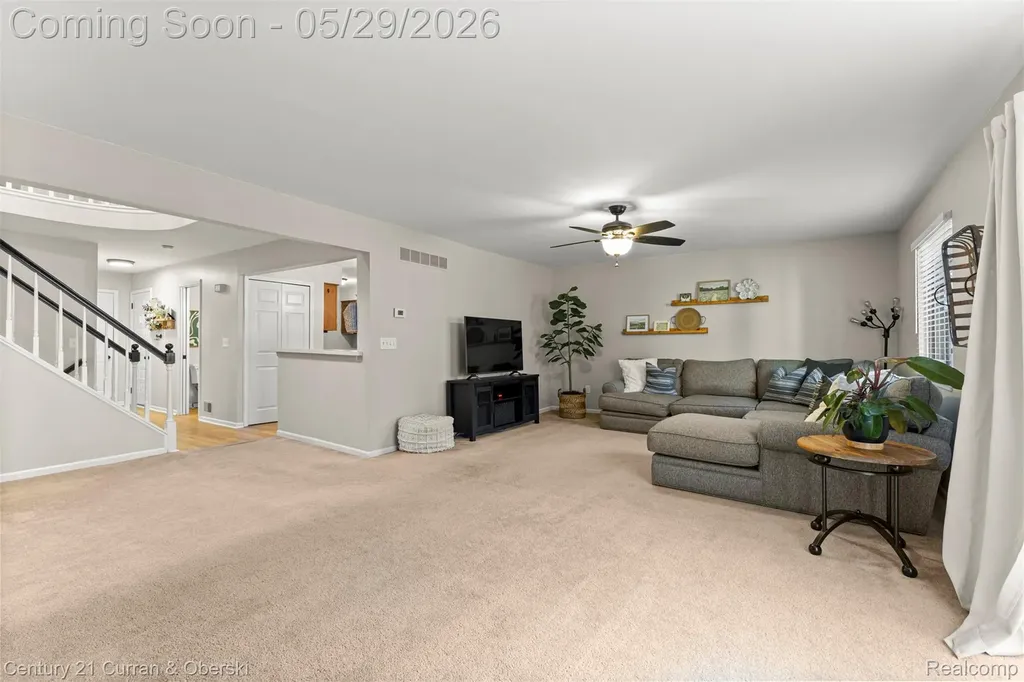 19 Parkplace N Allen Park City MI 48101