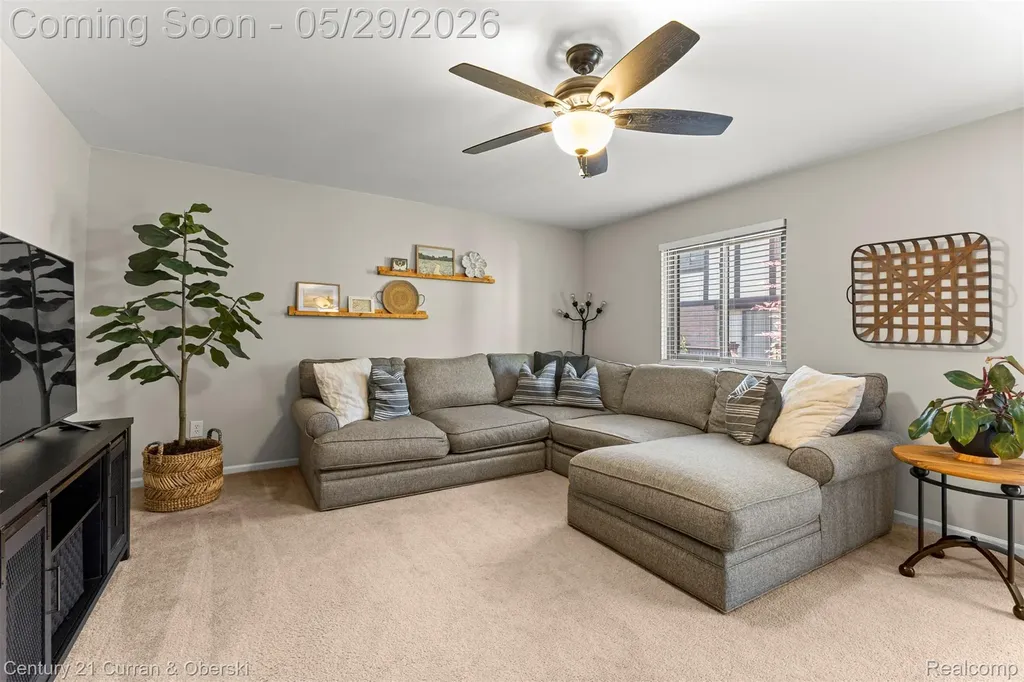 19 Parkplace N Allen Park City MI 48101