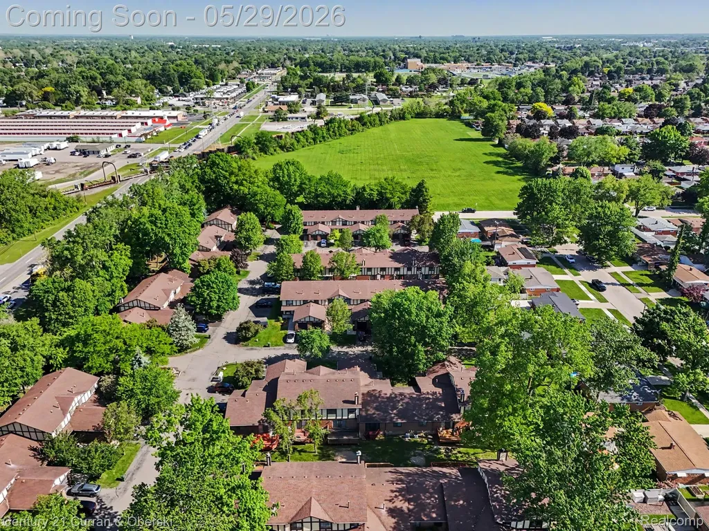 19 Parkplace N Allen Park City MI 48101