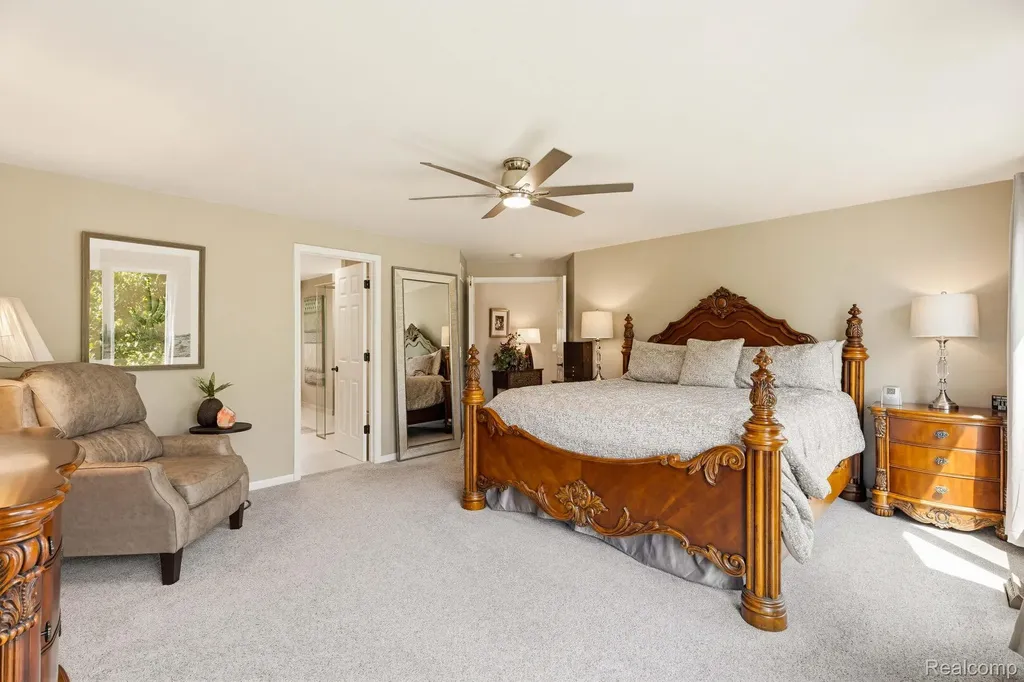 121 Grosse Pines Drive Rochester Hills City MI 48309