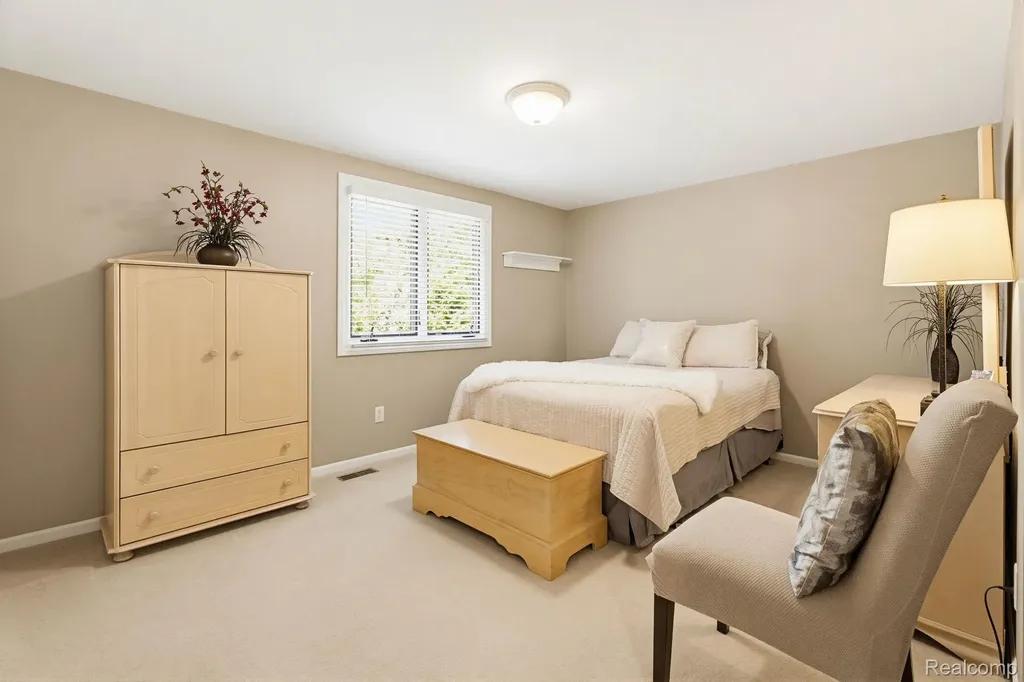 121 Grosse Pines Drive Rochester Hills City MI 48309