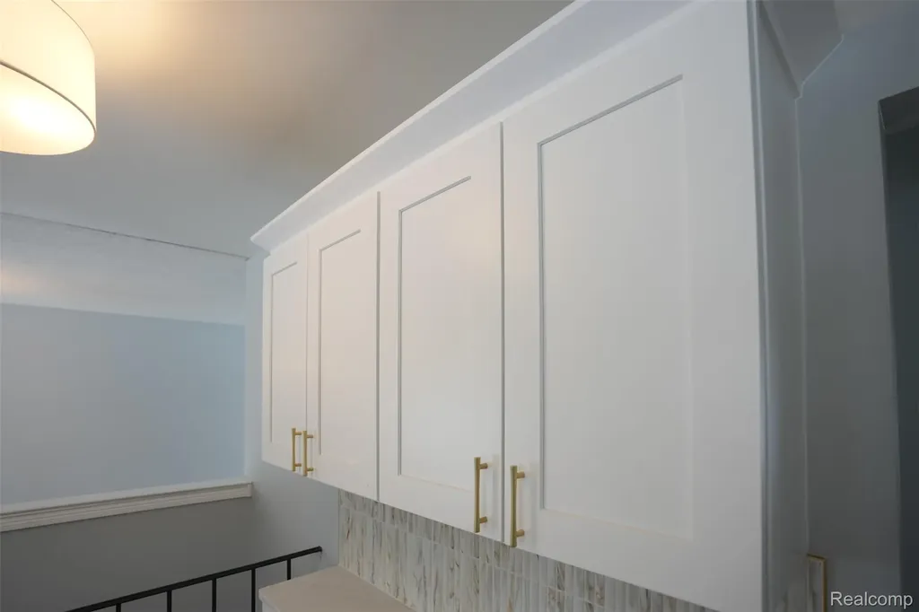 5783 Williamsburg Court Waterford Charter Township MI 48327