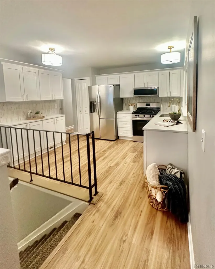5783 Williamsburg Court Waterford Charter Township MI 48327