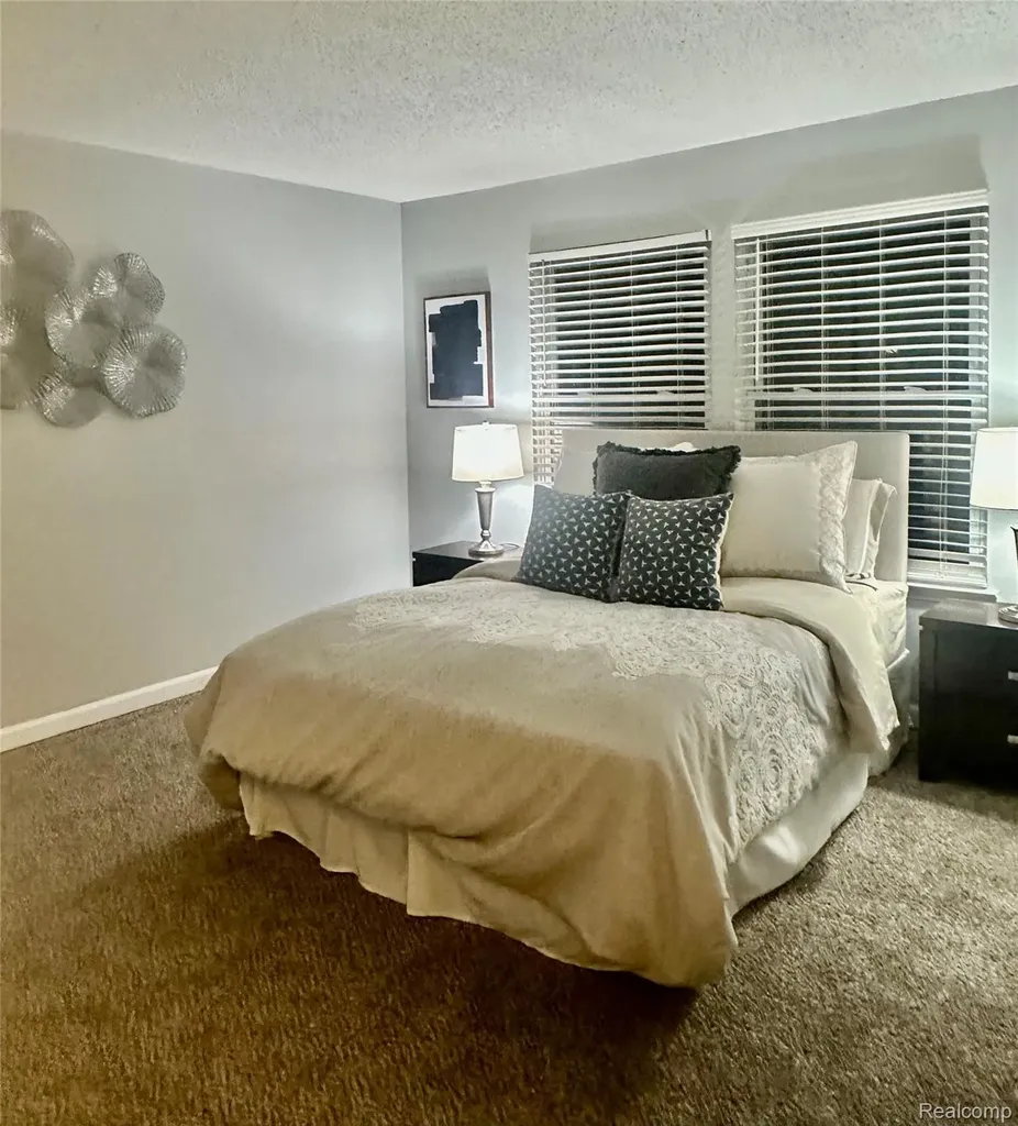 5783 Williamsburg Court Waterford Charter Township MI 48327
