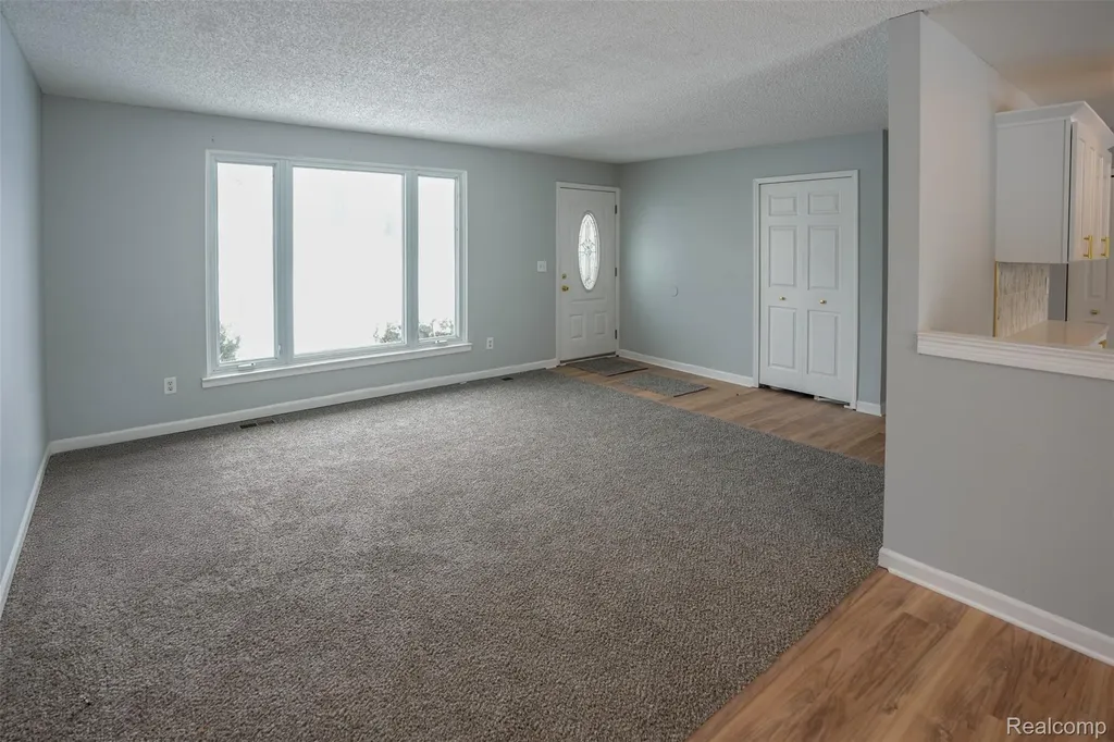 5783 Williamsburg Court Waterford Charter Township MI 48327
