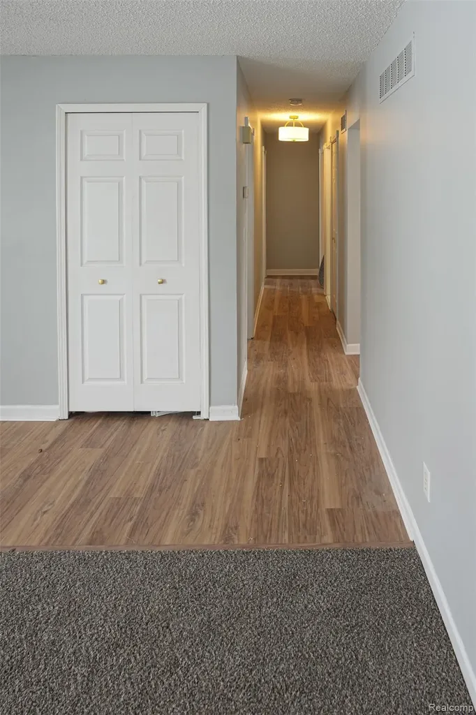 5783 Williamsburg Court Waterford Charter Township MI 48327