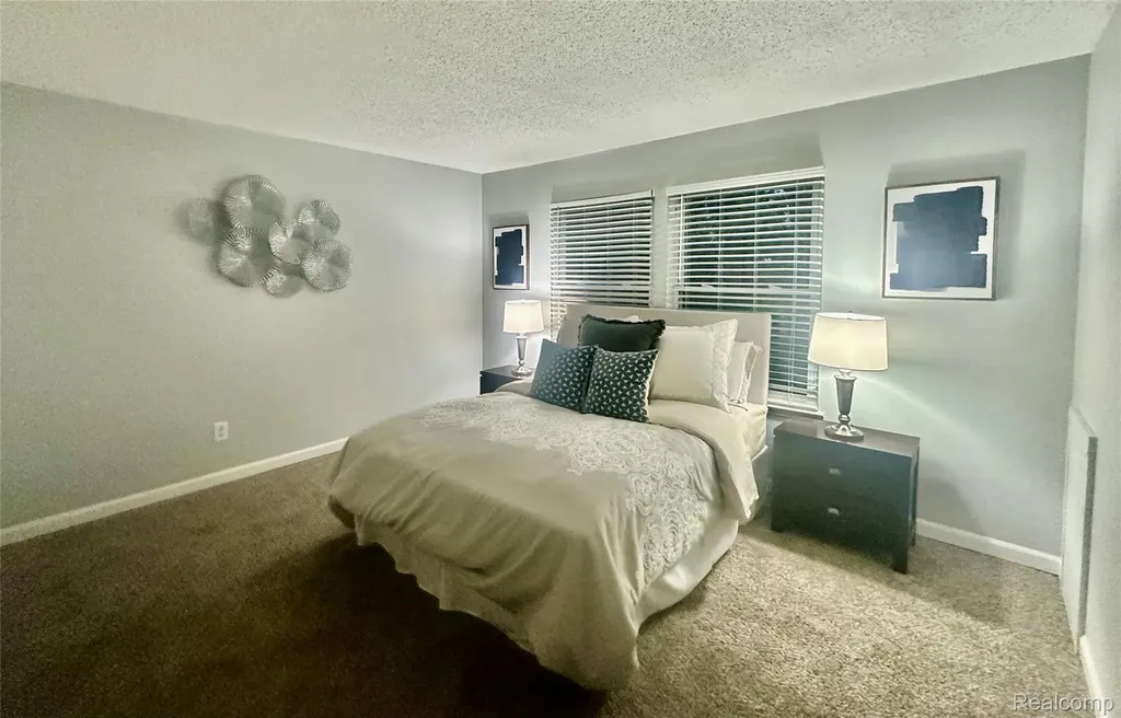 5783 Williamsburg Court Waterford Charter Township MI 48327