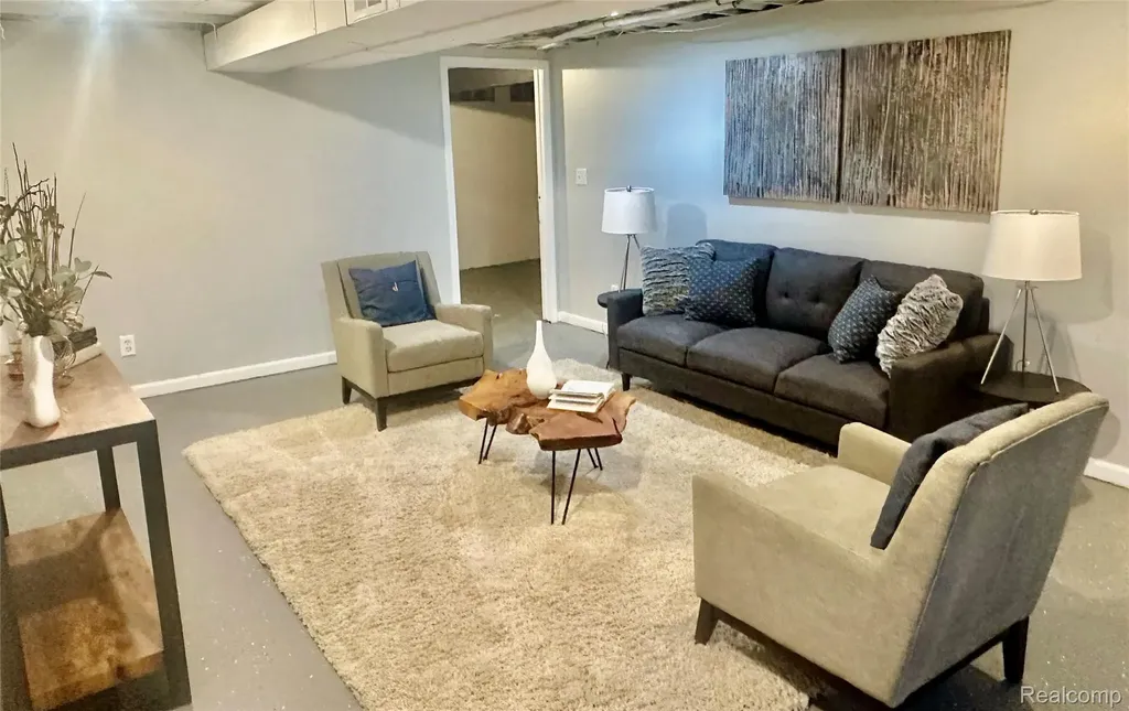5783 Williamsburg Court Waterford Charter Township MI 48327
