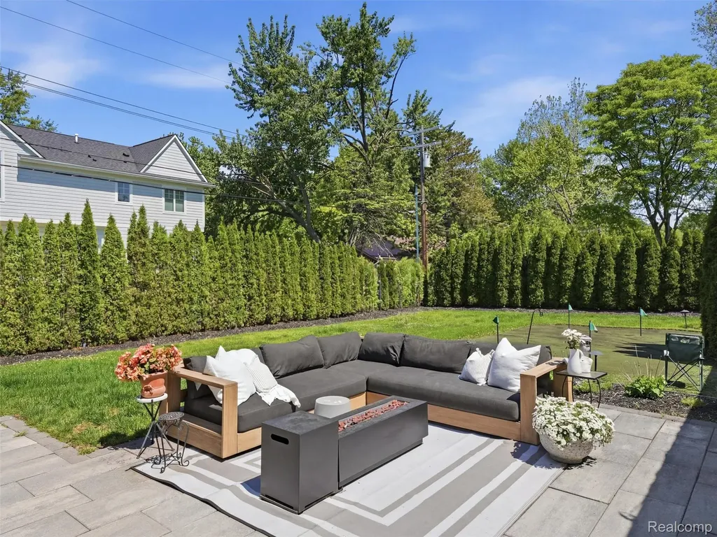 2950 Middlebury Lane Bloomfield Hills City MI 48301