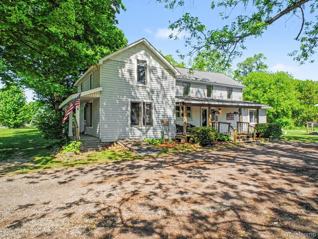 5272 W Frances Road Vienna Charter Township MI 48420