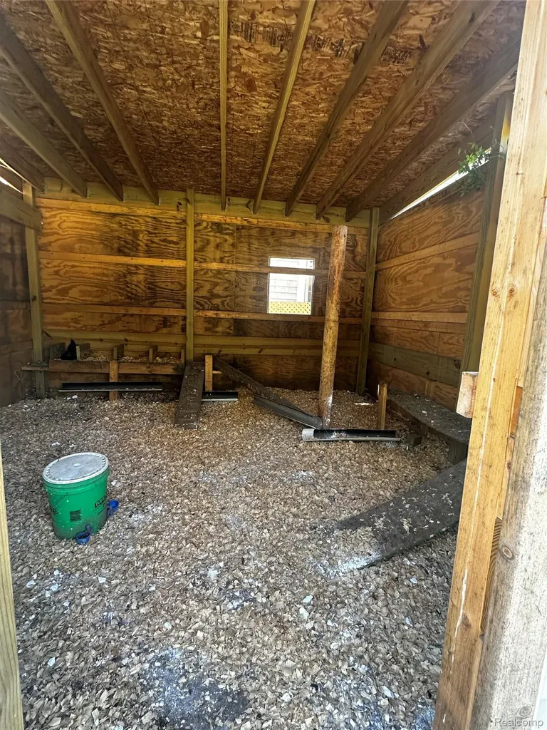 5272 W Frances Road Vienna Charter Township MI 48420
