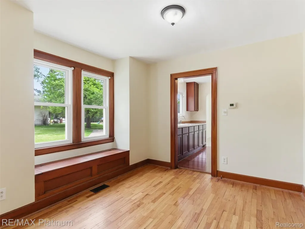 6335 Silver Lake Road Fenton Charter Township MI 48451