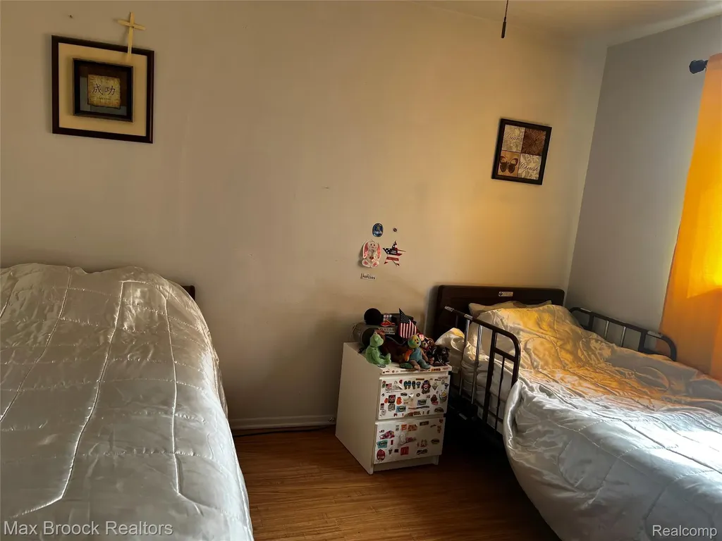 23866 Merrill Avenue Southfield City MI 48075