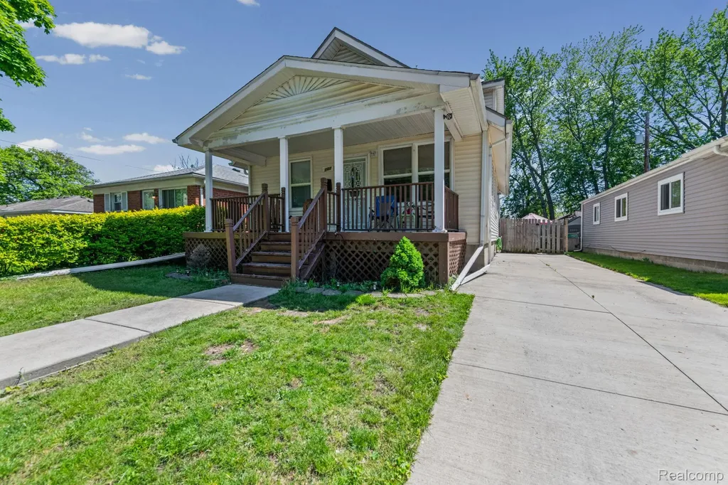 1127 Detroit Avenue Lincoln Park City MI 48146