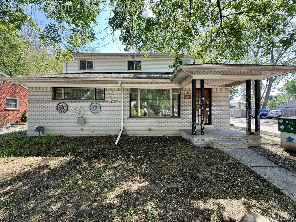 23400 Seneca Street Oak Park City MI 48237