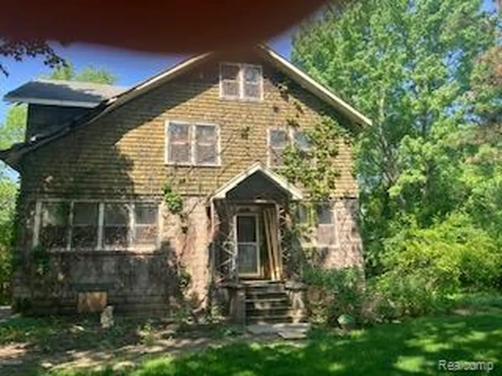 3811 Durham Road Royal Oak City MI 48073