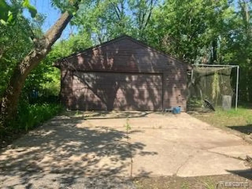 3811 Durham Road Royal Oak City MI 48073