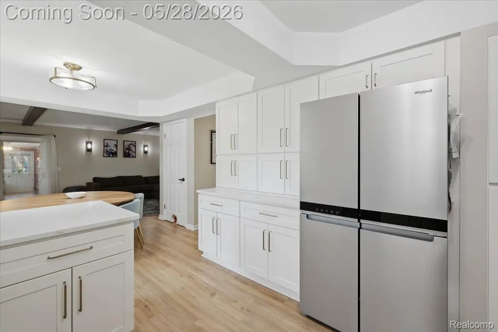 52448 Belle Arbor Shelby Charter Township MI 48316