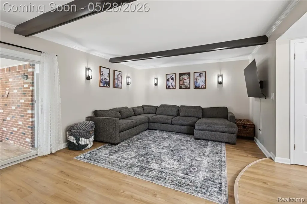 52448 Belle Arbor Shelby Charter Township MI 48316
