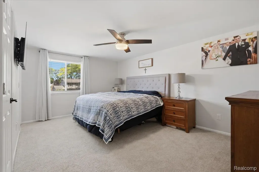 52448 Belle Arbor Shelby Charter Township MI 48316