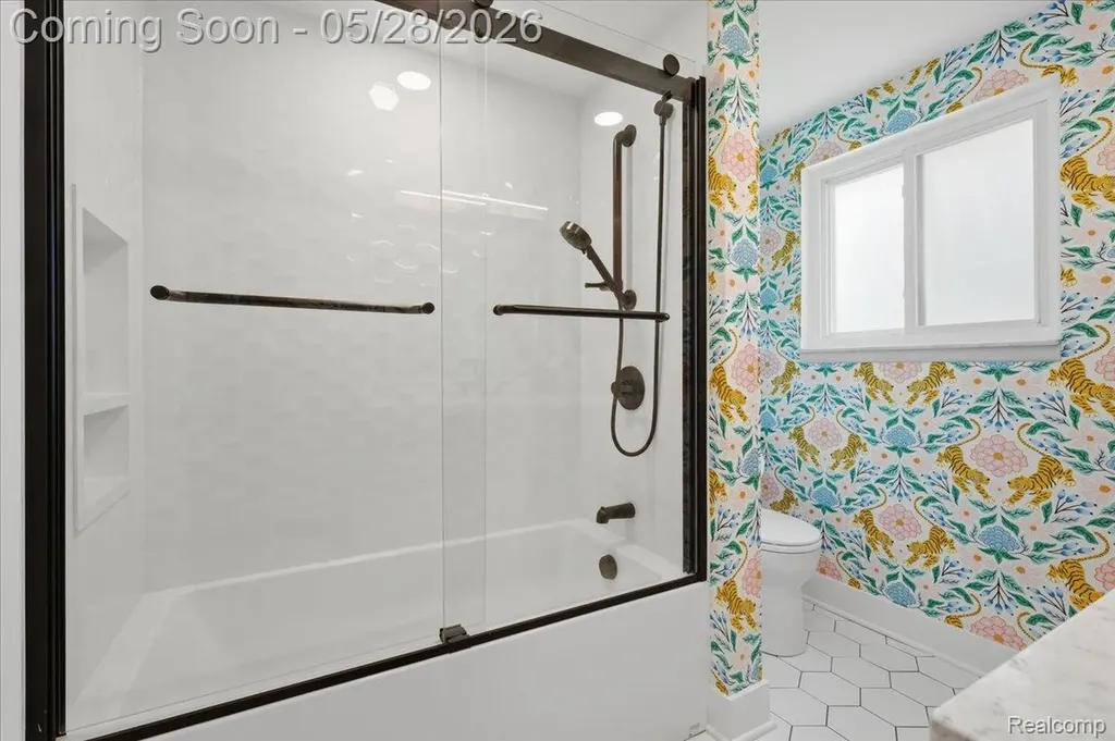 52448 Belle Arbor Shelby Charter Township MI 48316