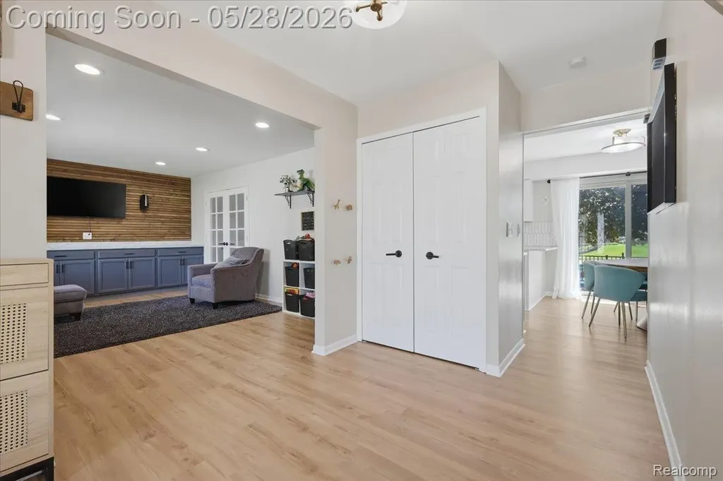 52448 Belle Arbor Shelby Charter Township MI 48316