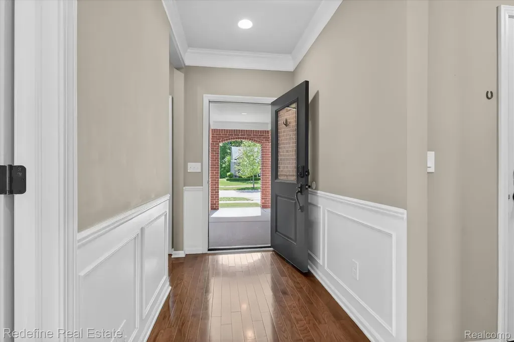 49916 Alden Canton Charter Township MI 48188