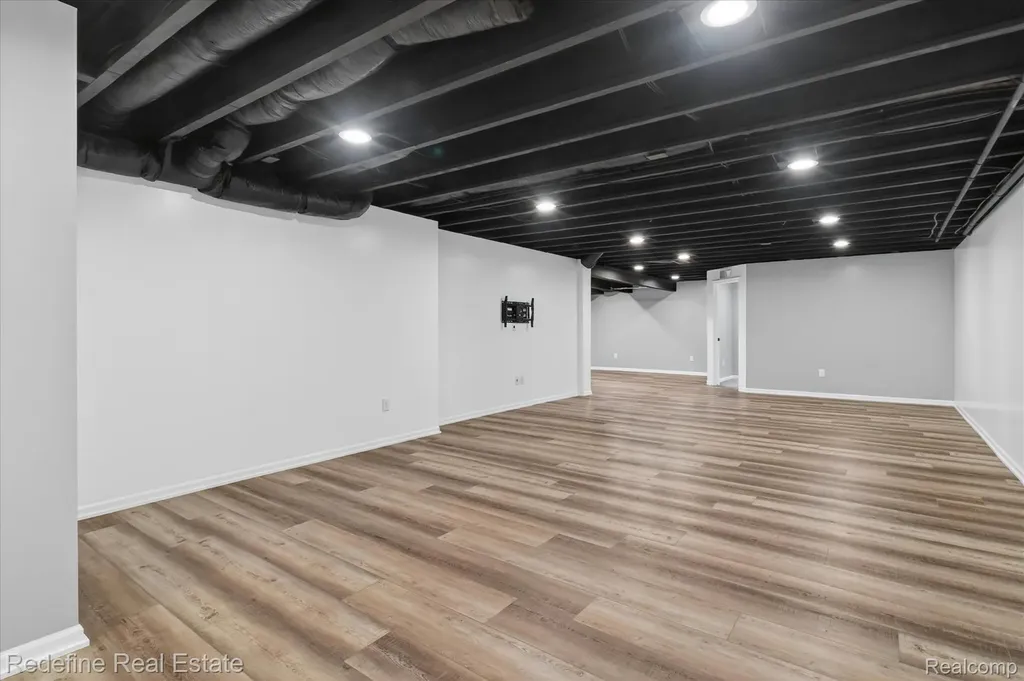 49916 Alden Canton Charter Township MI 48188