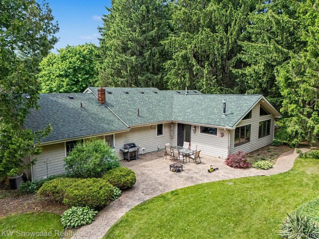 3609 Broadview Lane Highland Charter Township MI 48357