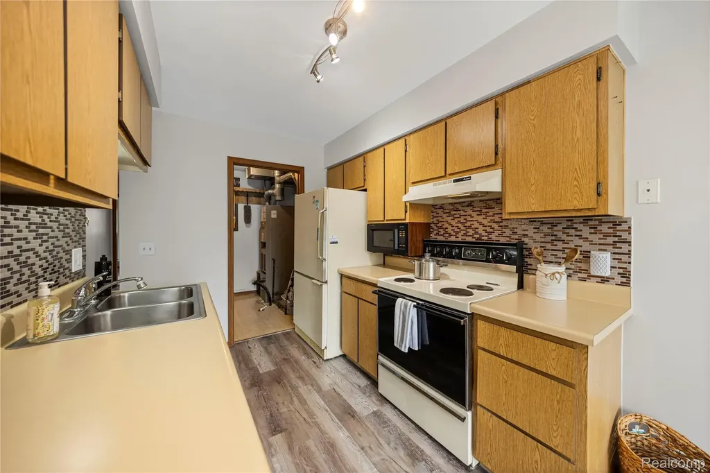 68457 Rosewood Lane Richmond City MI 48062