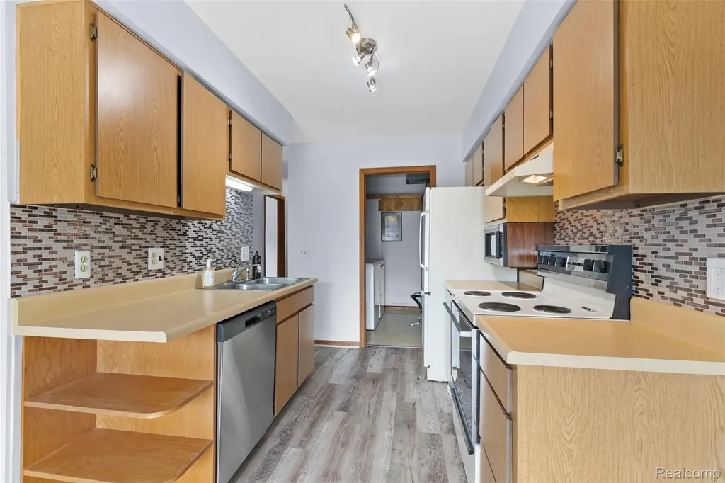 68457 Rosewood Lane Richmond City MI 48062