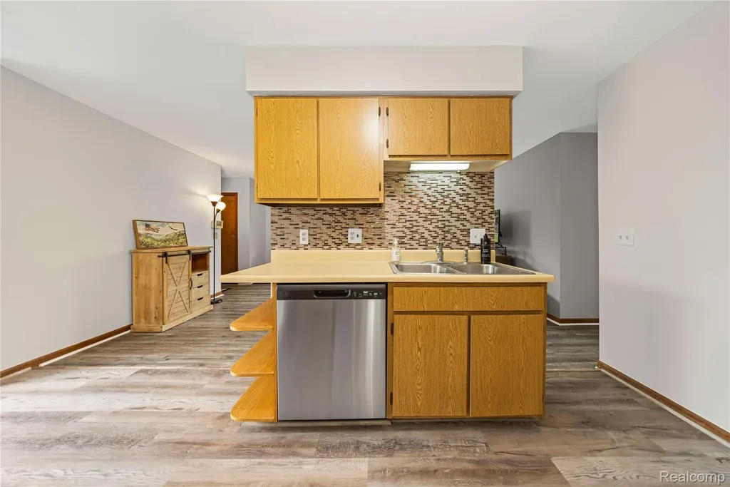 68457 Rosewood Lane Richmond City MI 48062