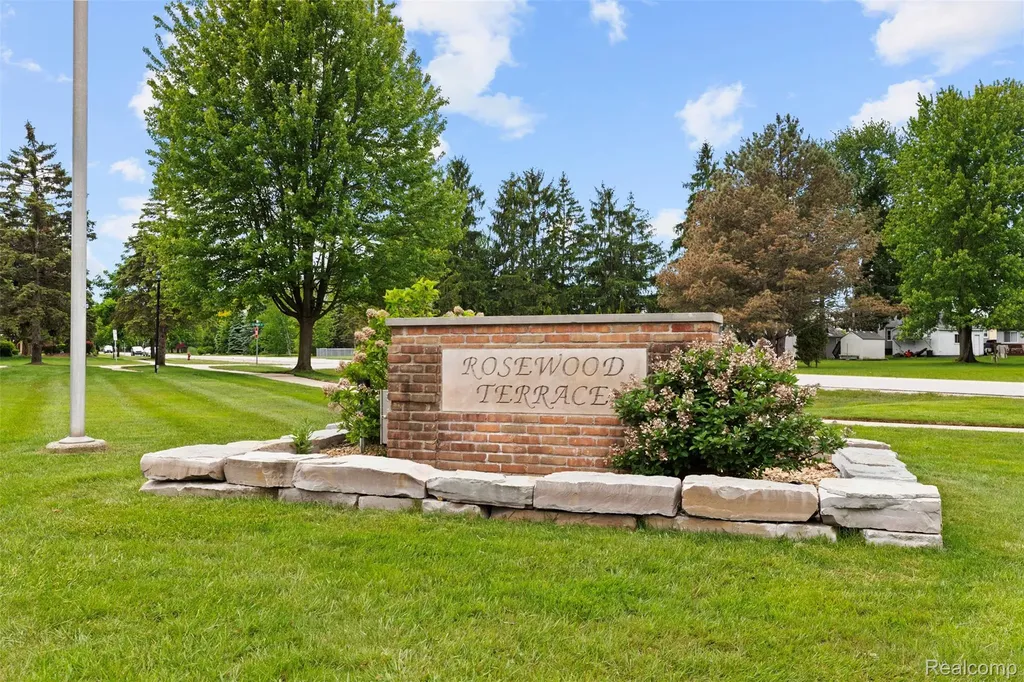 68457 Rosewood Lane Richmond City MI 48062